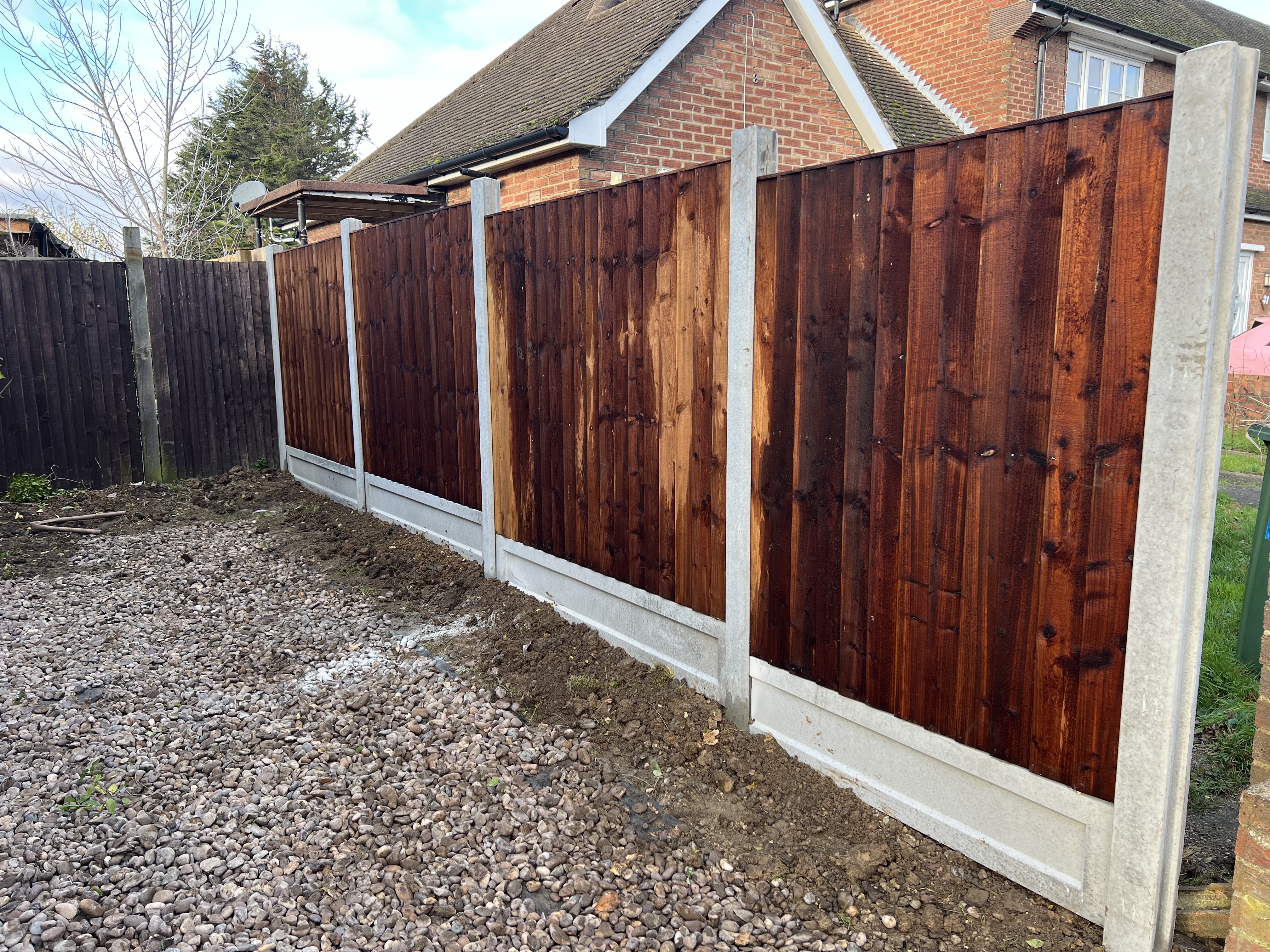 Small side fencing for driveway — Fencing
